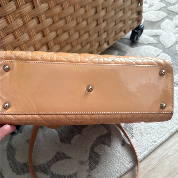 Dior Lady Dior Patent Leather with Iconic Cannage Quilting - Picture 3 of 5